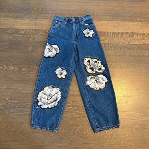 Levi’s Floral Baloon/Barrel Leg Denim Jeans Super Cute EUC Size 24